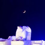 Polar_bear_sculpture_Nuuk_snow_photo_cebastian rosing_2022